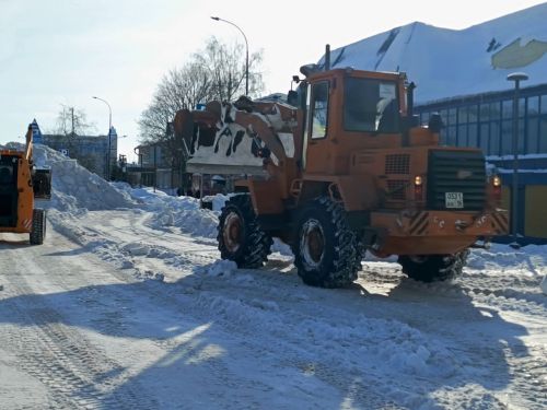 В Нурлате с начала года вывезено 20 тысяч тонн снега