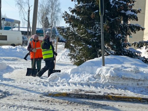 В Нурлате с начала года вывезено 20 тысяч тонн снега