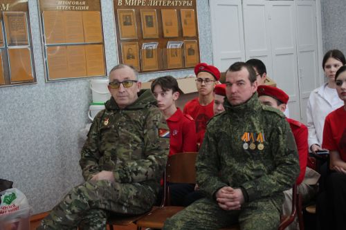 Бойцы СВО стали гостями «Классной встречи» в Егоркинской школе