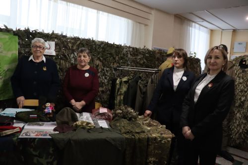 К итоговой сессии Совета района нурлатцы развернули масштабную выставку, посвященную достижениям района