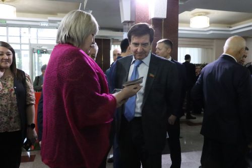 К итоговой сессии Совета района нурлатцы развернули масштабную выставку, посвященную достижениям района