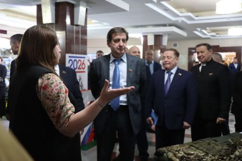 К итоговой сессии Совета района нурлатцы развернули масштабную выставку, посвященную достижениям района