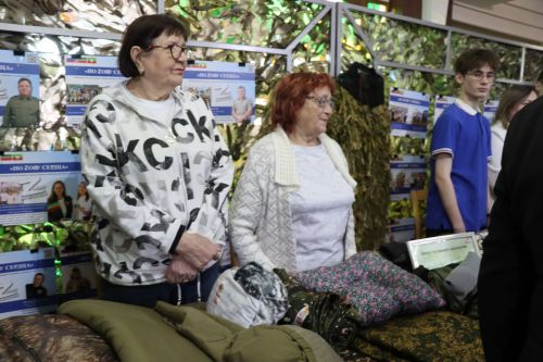 К итоговой сессии Совета района нурлатцы развернули масштабную выставку, посвященную достижениям района