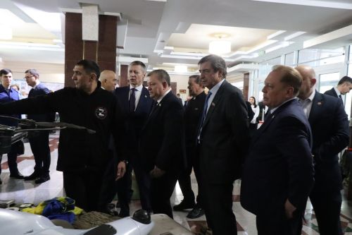К итоговой сессии Совета района нурлатцы развернули масштабную выставку, посвященную достижениям района