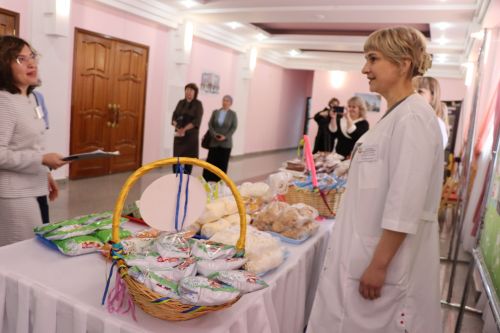 К итоговой сессии Совета района нурлатцы развернули масштабную выставку, посвященную достижениям района