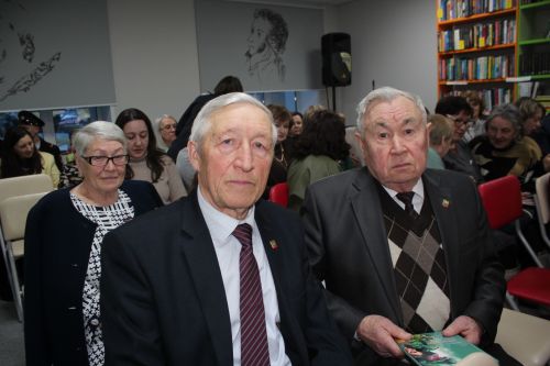 «Возвращайся с победой, родной!»: В Нурлате прошла презентация нового сборника стихов Маргариты Литта
