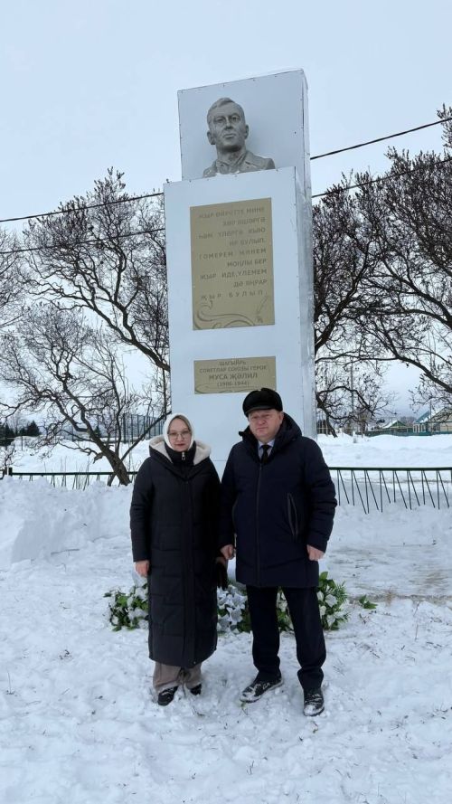 Единственный в Нурлатском районе бюст Мусы Джалиля стал местом памяти в канун юбилея поэта