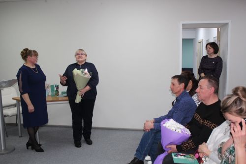 «Возвращайся с победой, родной!»: В Нурлате прошла презентация нового сборника стихов Маргариты Литта