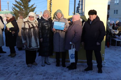 В сквере Журналистов города Нурлат открыли «Древо дружбы»