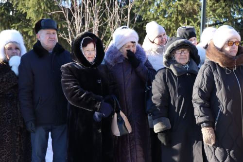 В сквере Журналистов города Нурлат открыли «Древо дружбы»