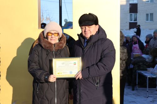 В сквере Журналистов города Нурлат открыли «Древо дружбы»