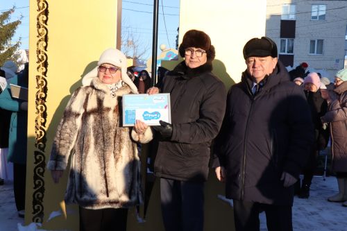 В сквере Журналистов города Нурлат открыли «Древо дружбы»