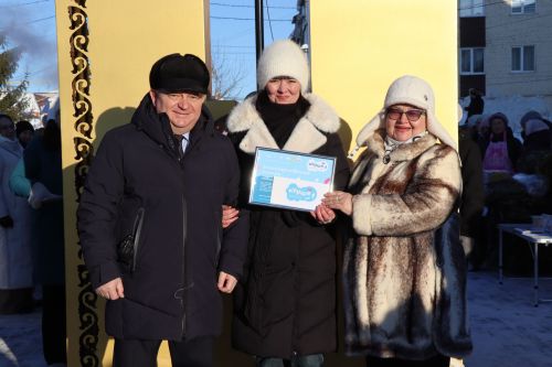В сквере Журналистов города Нурлат открыли «Древо дружбы»