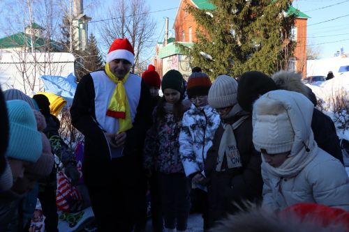 В сквере Журналистов города Нурлат открыли «Древо дружбы»