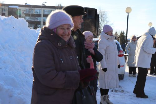 В сквере Журналистов города Нурлат открыли «Древо дружбы»