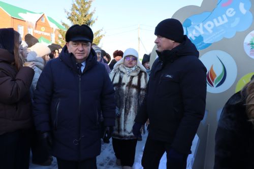 В сквере Журналистов города Нурлат открыли «Древо дружбы»