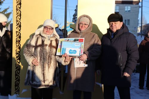 В сквере Журналистов города Нурлат открыли «Древо дружбы»