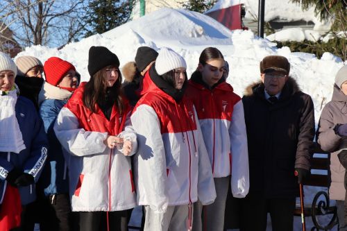 В сквере Журналистов города Нурлат открыли «Древо дружбы»