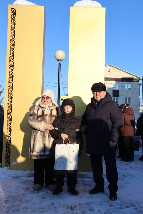 В сквере Журналистов города Нурлат открыли «Древо дружбы»