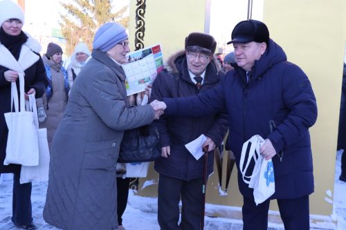 В сквере Журналистов города Нурлат открыли «Древо дружбы»