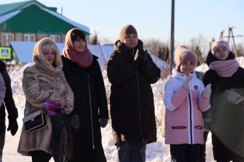 В сквере Журналистов города Нурлат открыли «Древо дружбы»