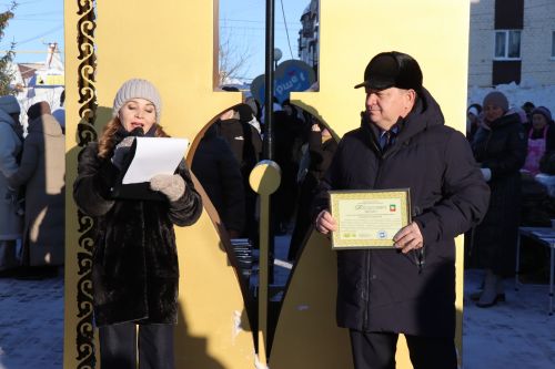 В сквере Журналистов города Нурлат открыли «Древо дружбы»