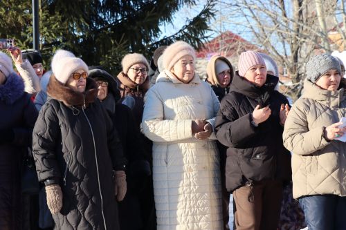 В сквере Журналистов города Нурлат открыли «Древо дружбы»