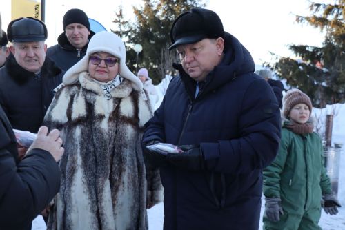 В сквере Журналистов города Нурлат открыли «Древо дружбы»