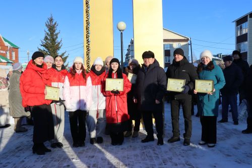 В сквере Журналистов города Нурлат открыли «Древо дружбы»