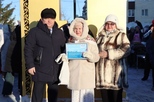 В сквере Журналистов города Нурлат открыли «Древо дружбы»