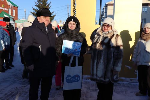 В сквере Журналистов города Нурлат открыли «Древо дружбы»