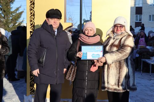 В сквере Журналистов города Нурлат открыли «Древо дружбы»