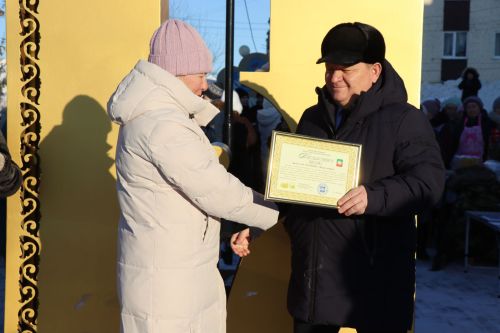 В сквере Журналистов города Нурлат открыли «Древо дружбы»