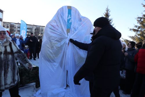 В сквере Журналистов города Нурлат открыли «Древо дружбы»
