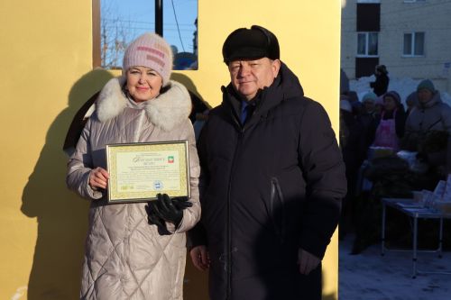 В сквере Журналистов города Нурлат открыли «Древо дружбы»