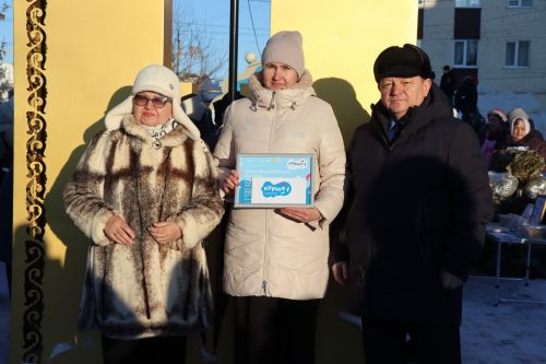 В сквере Журналистов города Нурлат открыли «Древо дружбы»