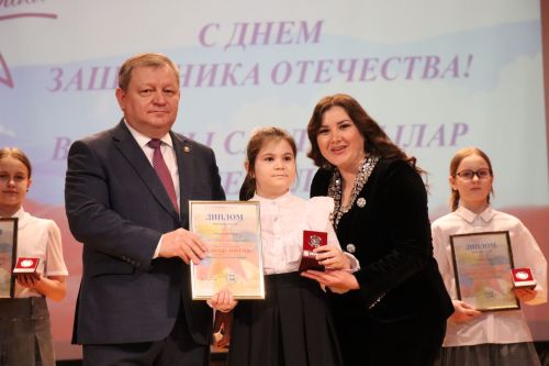 В Нурлате торжественно отметили День защитника Отечества