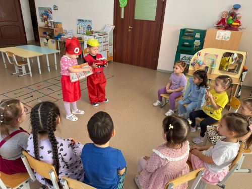 Огонь ошибок не прощает: урок безопасности для нурлатских дошколят