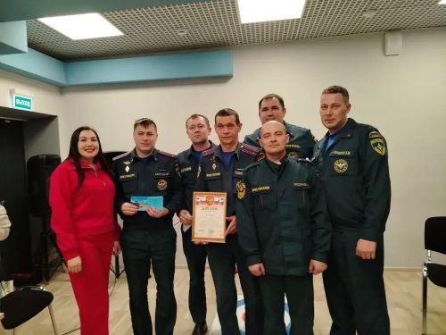 Битва эрудитов в Нурлате: «Бравые парни» из МЧС взяли интеллектуальную высоту!