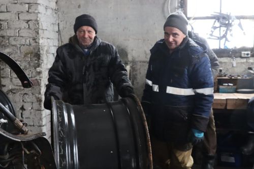 Экзамен на готовность механизаторы  «Агрофирмы 15» «сдадут» в поле