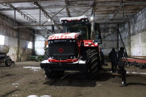 Экзамен на готовность механизаторы  «Агрофирмы 15» «сдадут» в поле