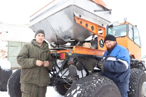 Экзамен на готовность механизаторы  «Агрофирмы 15» «сдадут» в поле