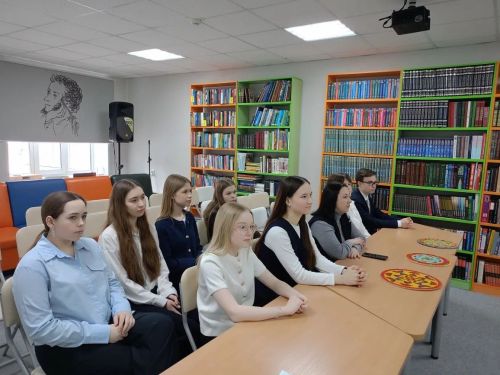 В Нурлате подростки прикоснулись к символике татарского орнамента