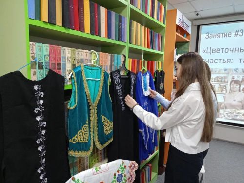 В Нурлате подростки прикоснулись к символике татарского орнамента