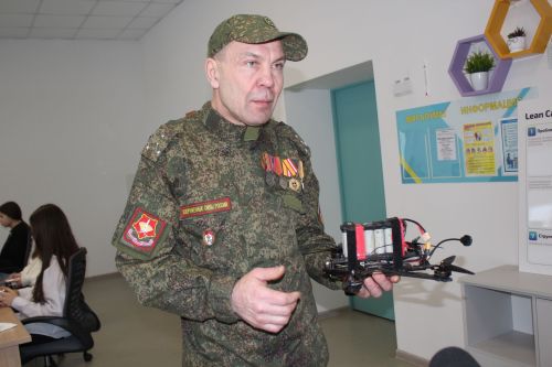Дрон, который нес смерть, теперь учит жизни