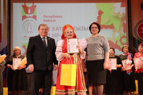 Нурлатцы стали победителями зонального этапа конкурса «Женщина года. Мужчина года: женский взгляд»