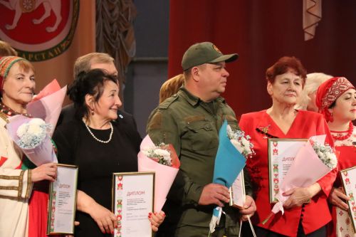 Нурлатцы стали победителями зонального этапа конкурса «Женщина года. Мужчина года: женский взгляд»