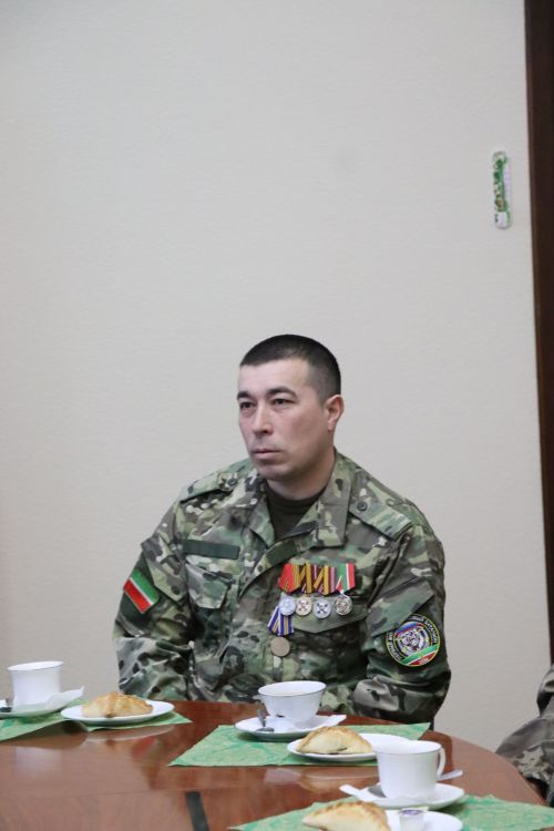Дамир Ишкинеев встретился с бойцами СВО, прибывшими в отпуск