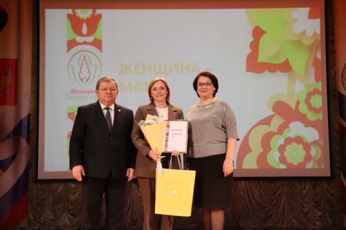 Нурлатцы стали победителями зонального этапа конкурса «Женщина года. Мужчина года: женский взгляд»