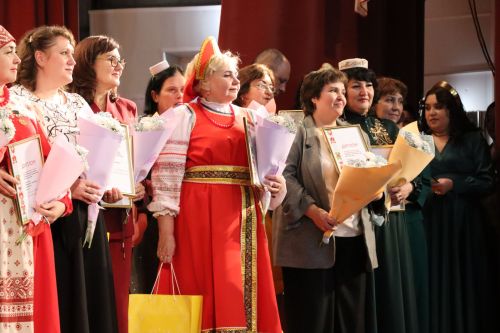 Нурлатцы стали победителями зонального этапа конкурса «Женщина года. Мужчина года: женский взгляд»